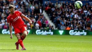 El capitán Steven Gerrard jugó el partido completo del Liverpool ante West Brom. (AFP)