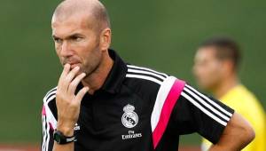 Zinedine Zidane tampoco ha debutado con buen pie en el tema de resultados. (Foto: AFP/Agencia)