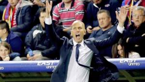 Zinedine Zidane destacó el trabajo de los nuevos jugadores jóvenes que tiene el Real Madrid.