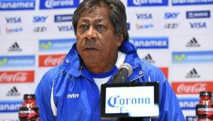 El entrenador hondureño Ramón Maradiaga califica de mala la experiencia vivida en El Salvador donde fue despedido la semana pasada. Foto Archivo DIEZ