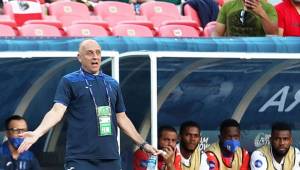 Fabián Coito mientras dirigía a la Selección de Honduras ante Estados Unidos. Foto: Concacaf