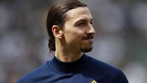 Zlata Ibrahimovic tiene 38 años de edad y confirma que si desea podría poner fin a su carrera hasta los 50 años.