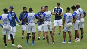 Honduras inició este sábado los preparativos finales para los choques eliminatorios de noviembre. FOTOS: Neptalí Romero.