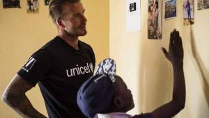 La ex estrella del Real Madrid David Beckham, actuó como embajador de Unicef.