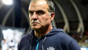 Marcelo Bielsa ha sido suspendido de su cargo en el Lille y han nombrado una comisión técnica para suplirlo.