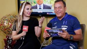 El entrenador de la Selección Sub-20 de Honduras, Carlos Tábora, atendió a DIEZ desde su residencia en San Pedro Sula. Fotos Neptalí Romero