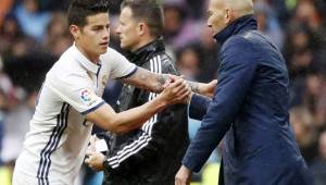 James reapareció de titular este sábado y fue elogiado por Zidane.