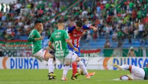 El defensa del Marathón fue el encargado de darle el empate 1-1 a su equipo ante Olimpia.