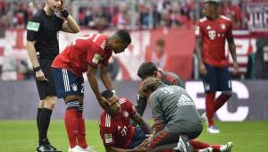 Corentin Tolisso salió lesionado en el duelo ante el Bayer Leverkusen.