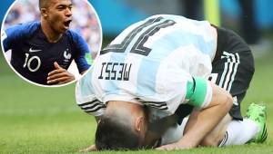 Leo Messi se lamenta tras el final del partido tras caer contra Francia donde Mbappé fue la figura al marcar doblete. Fotos AFP