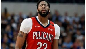 El pívot Anthony Davis llega a Los Ángeles Lakers proveniente de los Pelicans de la NBA.