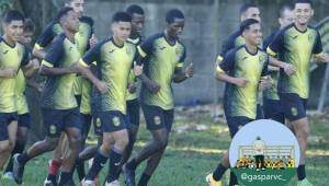 Plantilla de Real España en uno de sus entrenamientos en la sede del club en San Pedro Sula-