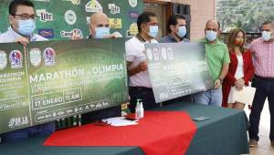 Los directivos de Marathón durante la presentación de la boletería virtual para el partido final ante Olimpia que lanzaron como forma de apoyo de su afición.