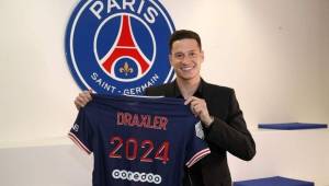 Así anunció el París Saint Germain la renovación de Draxler, futbolista alemán.