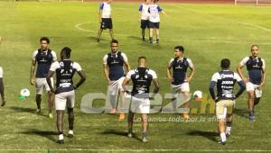 La Selección de Honduras realizó su primer entreno en tierras caribeñas.