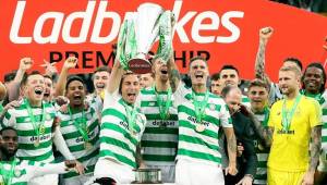 Celtic ganó la Liga de Escocia y gana su título 50 en Escocia, poniéndose así a cuatro trofeos del Rangers, que ostenta 54.
