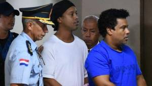 Ya son cinco meses los que lleva Ronaldinho detenido en Paraguay, pero finalmente los dejarán libre.