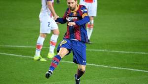 Messi marcó dos tremendos golazos al Alavés en el Camp Nou y mete miedo al PSG.