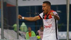 Roger Rojas solo ha jugado la primera jornada del torneo tico con el Alajuelense.