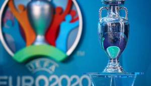 La Eurocopa se jugará en 2021 en las 12 sedes previstas inicialmente, confirmó hoy la UEFA.