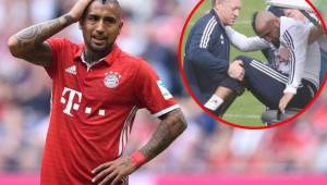 Vidal se tuvo que retirar nuevamente del entrenamiento del Bayern en camilla.