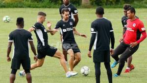 El Olimpia se prepara en la costa norte para enfrentar al Real España este sábado en San Pedro Sula. Fotos Neptalí Romero