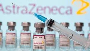 En Dinamaraca y Noruego ha decicido suspender la vacunación con AstraZeneca por posibles efectos de trombos.