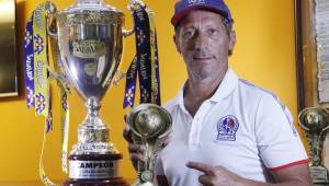 El técnico del Olimpia, Pedro Troglio, lleva tres títulos ganados de forma consecutiva con los leones y está en las semifinales, muy cerca del tetra. Foto DIEZ