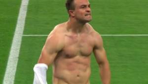 Shaqiri anotó a Serbia y luego celebró a lo Cristiano Ronaldo.