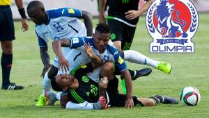 Esta fue la cruel lesión que sufrió Luis Garrido, futbolista hondureño durante un partido de eliminatoria con la Selección de Honduras frente a México.