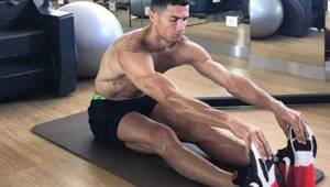 La fotografía viral de Cristiano Ronaldo entrenándose luego de un partido de la Juventus.