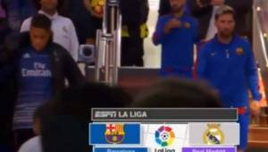 Cristiano estaba esperando a Lionel Messi para saludarlo.