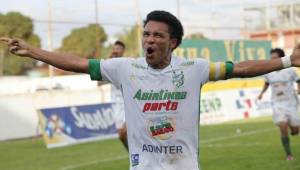 'Rambo' de León volverá a vestir la camisa del Platense en Liga Nacional.