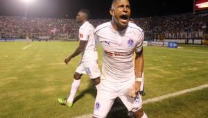 Carlo Costly jugó dos años con el Olimpia y ganó dos títulos.