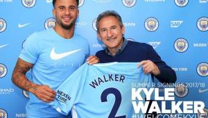 Walker portará el dorsal número 2 en el Manchester City.