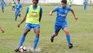 40 jóvenes se dieron cita al Sergio Amaya con la ilusión de asegurar un cupo en la Sub-17 de Honduras. Fotos Liga Menores de San Pedro Sula