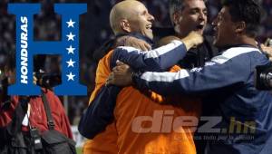 El cuerpo técnico de Motagua celebra tras finalizar el partido de la Gran Final.