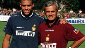 Luigi Simoni recibió a Ronaldo cuando éste llegó al Inter de Milan.