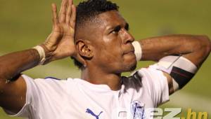 Carlo Costly pasa un buen momento en Olimpia y sería una de las sorpresas de Pinto en la convocatoria para los juegos ante Trinidad y Tobago y Estados Unidos. Foto DIEZ