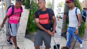 Los jugadores hondureños regresaron a la concentración a San Pedro Sula y llegaron vestidos de civil. Eddie Hernández es la novedad.