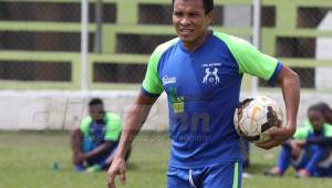 El volante hondureño espera una convocatoria a la Selección para la Copa Oro.