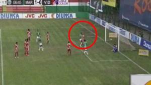Así fue el gol de Arboleda en el Marathón-Vida, donde aprovechó el rebote de un tiro libre de Mario Martínez que se estrelló en el poste.