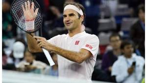 El tenista suizo Roger Federer quiso solidarizarse hoy con los afectados por la riada que arrasó el pasado martes.