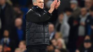 Aficionados del Chelsea le gritaron a Mourinho que ya no era 'special one' y en conferencia de prensa el portugués les dejó un mensaje. Foto AFP