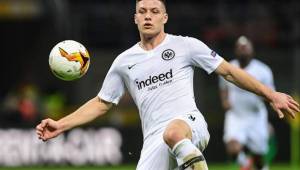 Luka Jovic es el segundo goleador en Alemania con 15 tantos.