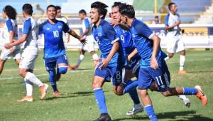 El Salvador selló su boleto al Preolímpico de Concacaf tras vencer 2-0 a Panamá en el Cuscatlán. Foto @LaSelecta_SLV