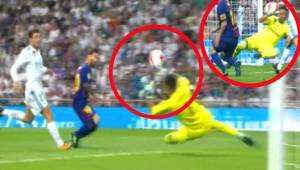 Keylor Navas le saca claro gol a Lionel Messi.