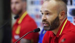 Iniesta y Messi siguen sin renovar con el FC Barcelona.