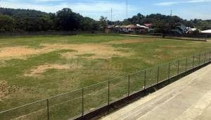 Policía Nacional asegura que el estadio de Roatán cumples los requisitos de seguridad para albergar el partido Galaxy FC-Olimpia. Foto Edgar Witty