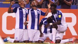 Los legionarios hondureños Eddie Hernández, Romell Quioto y Alberth Elis ya dieron el sí para dar la mano a los que la necesiten.